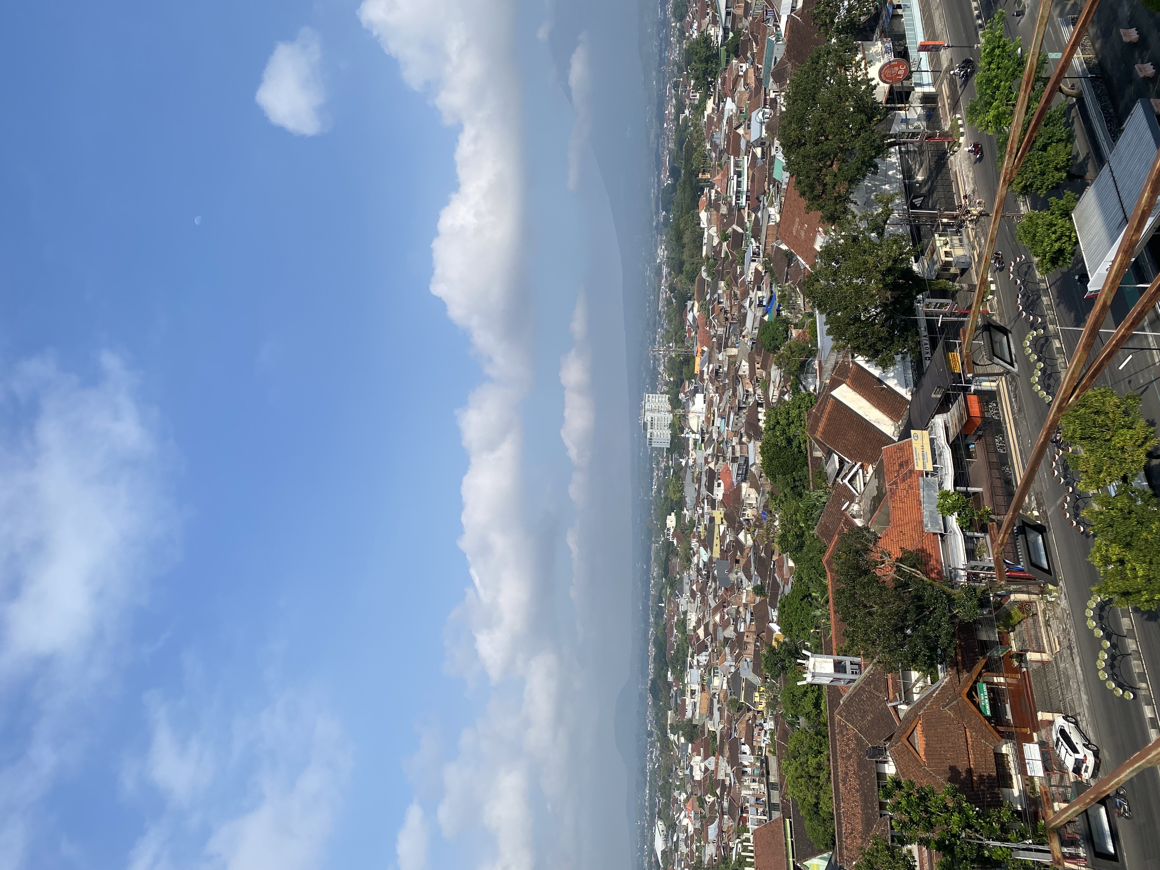 Indonesia Travel Tips for First-Timers: Culture, Etiquette, Transport, and Safety